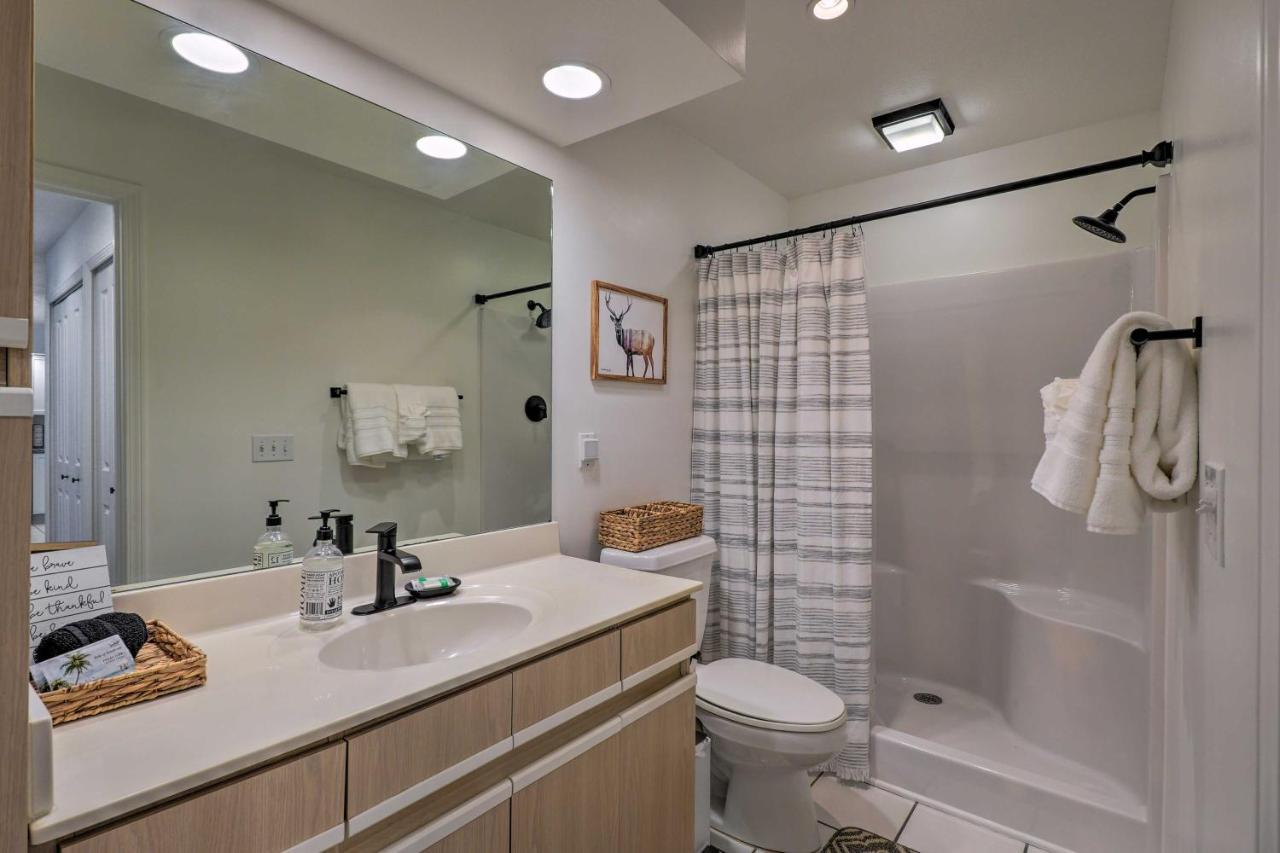 Branson Lakefront Condo With Sunroom And Lake Views! Zewnętrze zdjęcie