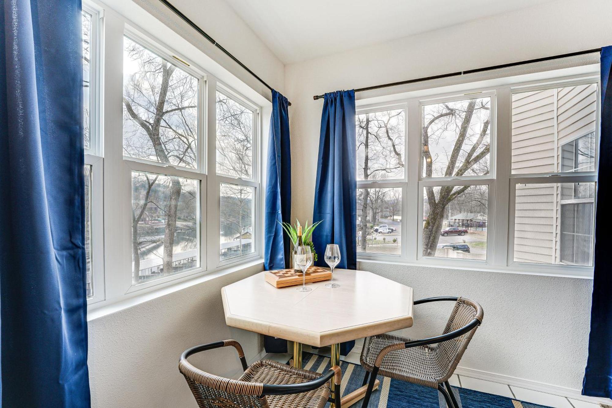 Branson Lakefront Condo With Sunroom And Lake Views! Zewnętrze zdjęcie